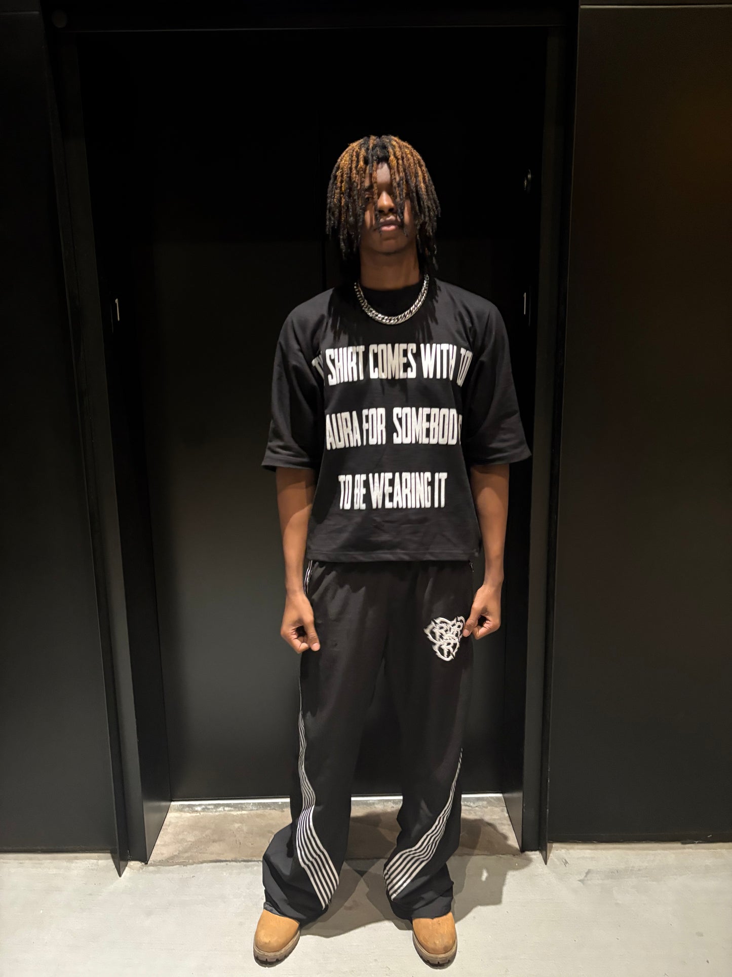 AURA TEE